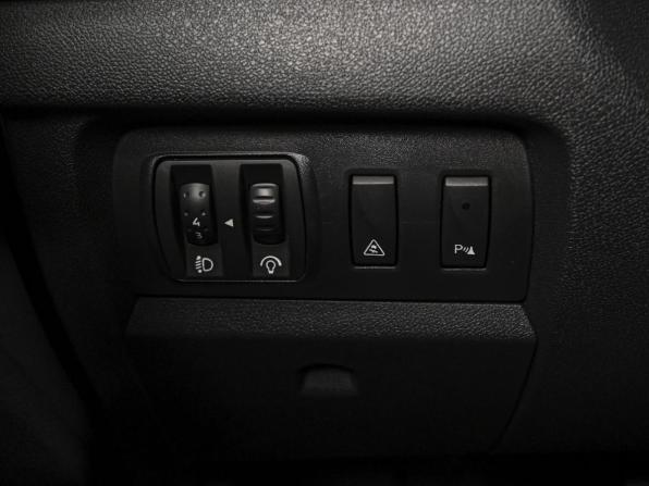 Renault Fluence I Рестайлинг с пробегом 2013 года, цена 909 000 рублей, 187400 км, седан, Автокод Объявления