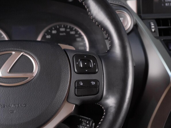 Lexus NX I с пробегом 2017 года, цена 3 129 000 рублей, 71823 км, внедорожник, Автокод Объявления