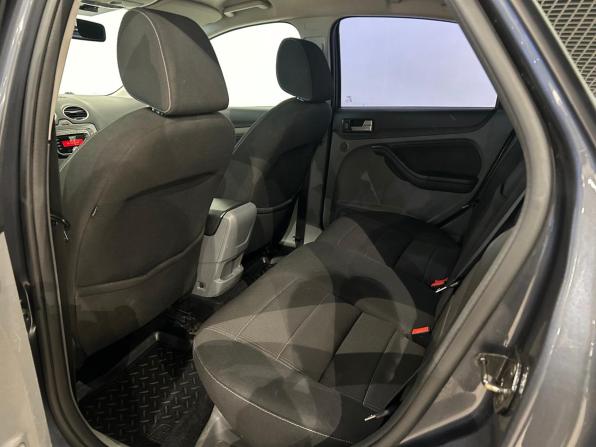 Ford Focus II Рестайлинг с пробегом 2011 года, цена 419 000 рублей, 308411 км, хэтчбек, Автокод Объявления