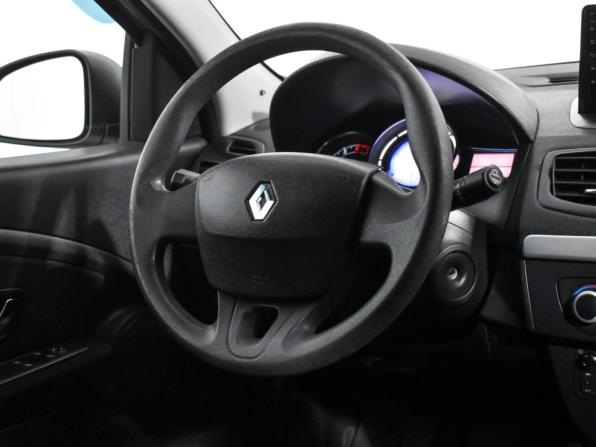 Renault Fluence I Рестайлинг с пробегом 2014 года, цена 849 000 рублей, 141696 км, седан, Автокод Объявления