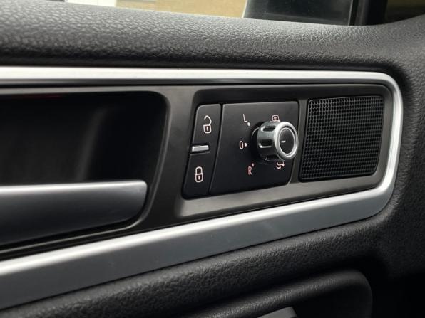 Volkswagen Touareg II с пробегом 2013 года, цена 2 100 000 рублей, 302516 км, внедорожник, Автокод Объявления