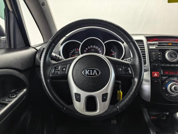 Kia Venga I с пробегом 2013 года, цена 790 000 рублей, 179000 км, минивэн, Автокод Объявления