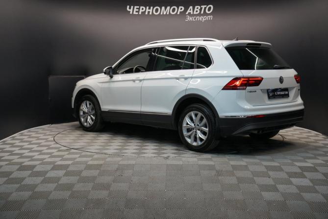 Volkswagen Tiguan II с пробегом 2018 года, цена 2 680 000 рублей, 95000 км, внедорожник, Автокод Объявления