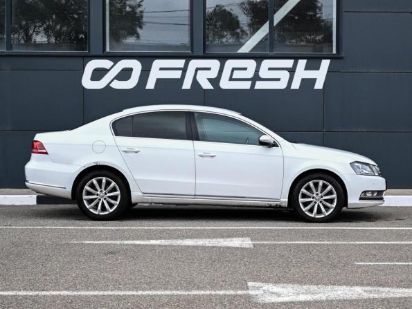 Volkswagen Passat B7 с пробегом 2012 года, цена 999 000 рублей, 244257 км, седан, Автокод Объявления