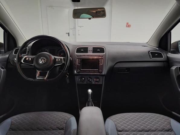 Volkswagen Polo V Рестайлинг с пробегом 2019 года, цена 1 250 000 рублей, 157737 км, седан, Автокод Объявления