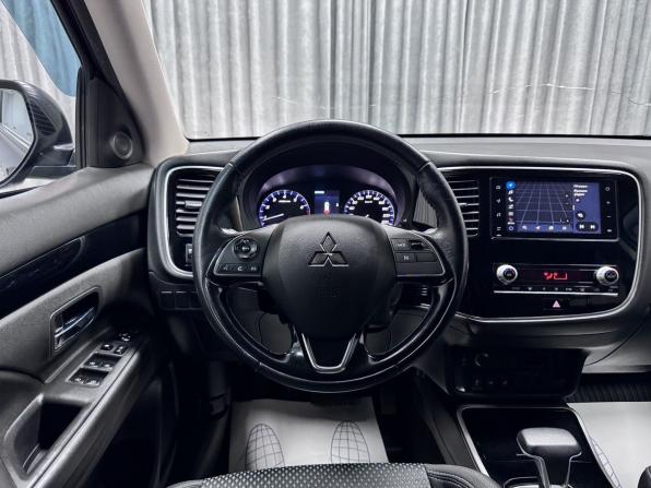 Mitsubishi Outlander III Рестайлинг 3 с пробегом 2020 года, цена 2 630 000 рублей, 95095 км, внедорожник, Автокод Объявления
