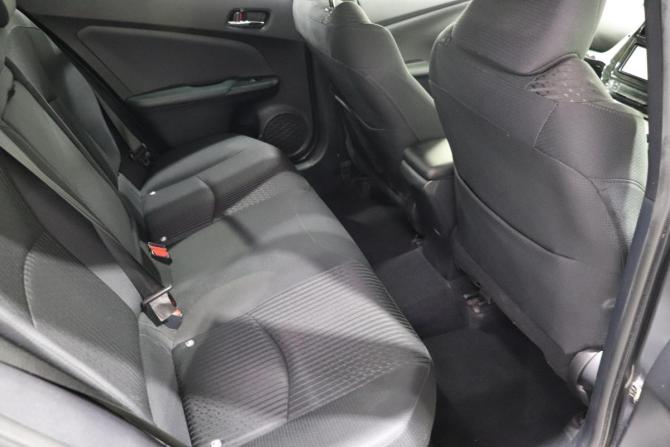 Toyota Prius IV (XW50) с пробегом 2017 года, цена 1 500 000 рублей, 105483 км, лифтбек, Автокод Объявления