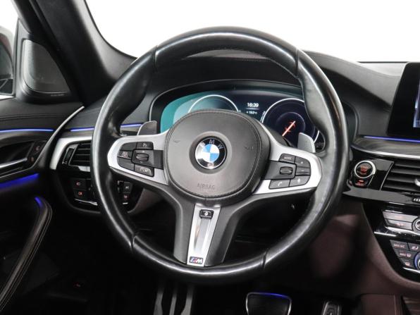 BMW 5 серии VII (G30/G31/G38) с пробегом 2019 года, цена 5 049 000 рублей, 121921 км, седан, Автокод Объявления
