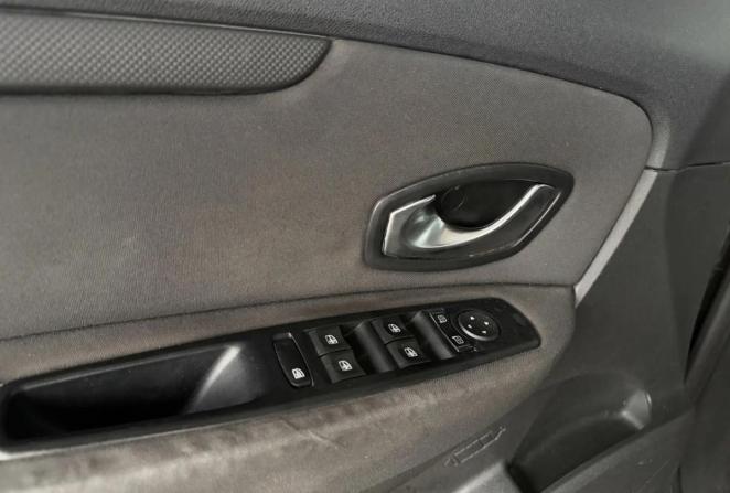 Renault Scenic II Рестайлинг с пробегом 2009 года, цена 480 000 рублей, 463173 км, компактвэн, Автокод Объявления