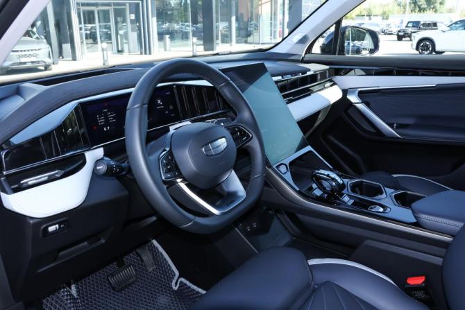 Geely Atlas II с пробегом 2024 года, цена 3 100 000 рублей, 8283 км, внедорожник, Автокод Объявления