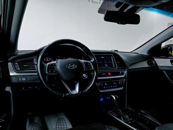 Hyundai Sonata VII (LF) Рестайлинг с пробегом 2019 года, цена 1 999 000 рублей, 103050 км, седан, Автокод Объявления