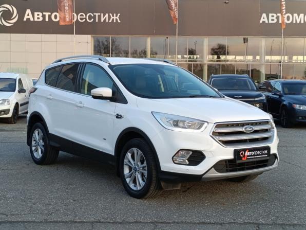 Ford Kuga II Рестайлинг с пробегом 2018 года, цена 1 699 000 рублей, 89853 км, внедорожник, Автокод Объявления