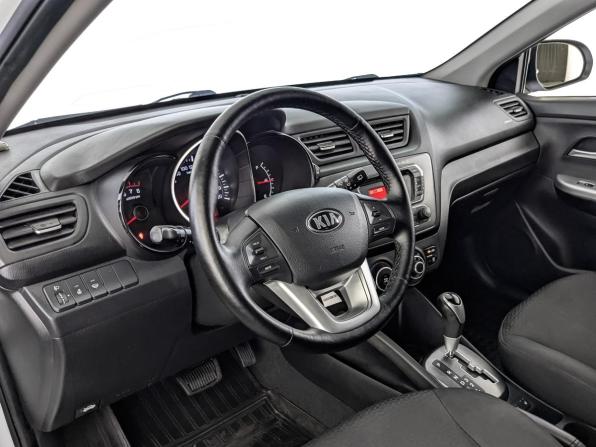 Kia Rio III с пробегом 2015 года, цена 940 000 рублей, 143205 км, хэтчбек, Автокод Объявления