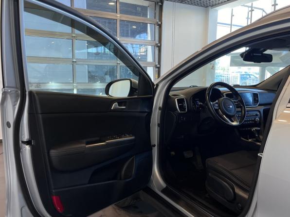 Kia Sportage IV Рестайлинг с пробегом 2021 года, цена 2 600 000 рублей, 41287 км, внедорожник, Автокод Объявления