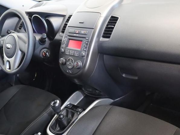 Kia Soul I Рестайлинг с пробегом 2013 года, цена 922 000 рублей, 109268 км, хэтчбек, Автокод Объявления