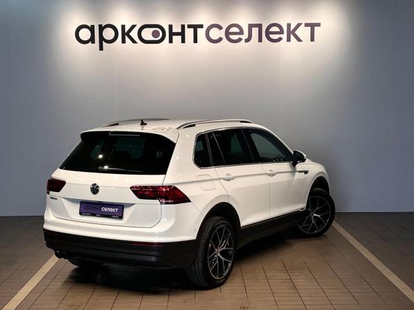Volkswagen Tiguan II с пробегом 2018 года, цена 2 880 000 рублей, 113000 км, внедорожник, Автокод Объявления