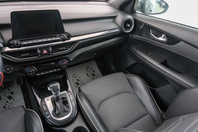 Kia Cerato IV с пробегом 2021 года, цена 2 099 000 рублей, 66000 км, седан, Автокод Объявления