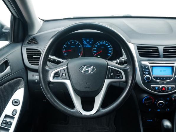 Hyundai Solaris I с пробегом 2012 года, цена 849 900 рублей, 157599 км, хэтчбек, Автокод Объявления