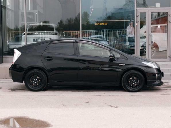 Toyota Prius III Рестайлинг (XW30) с пробегом 2013 года, цена 990 000 рублей, 224539 км, лифтбек, Автокод Объявления