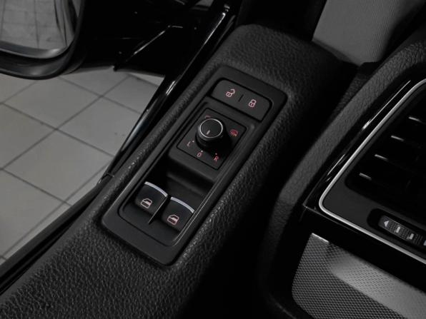 Volkswagen Multivan T6 с пробегом 2016 года, цена 3 280 000 рублей, 249200 км, минивэн, Автокод Объявления