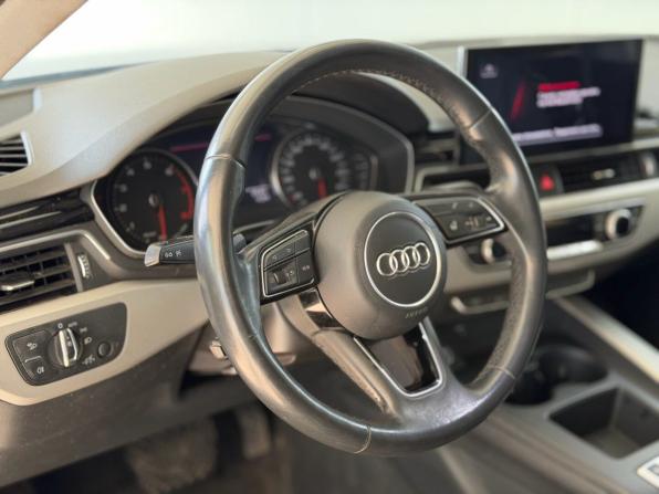 Audi A4 V (B9) Рестайлинг с пробегом 2020 года, цена 2 070 000 рублей, 197279 км, седан, Автокод Объявления