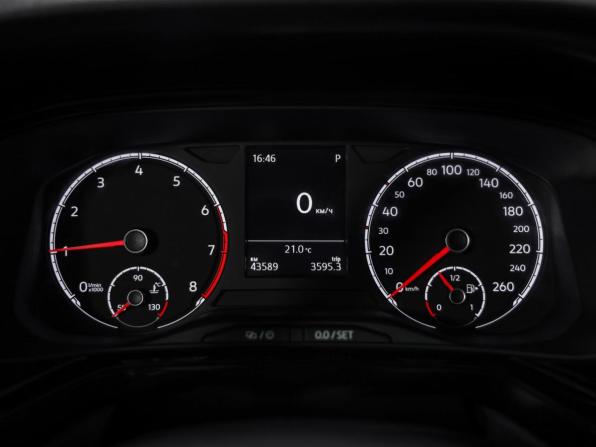 Volkswagen Polo VI с пробегом 2022 года, цена 1 969 000 рублей, 43588 км, лифтбек, Автокод Объявления
