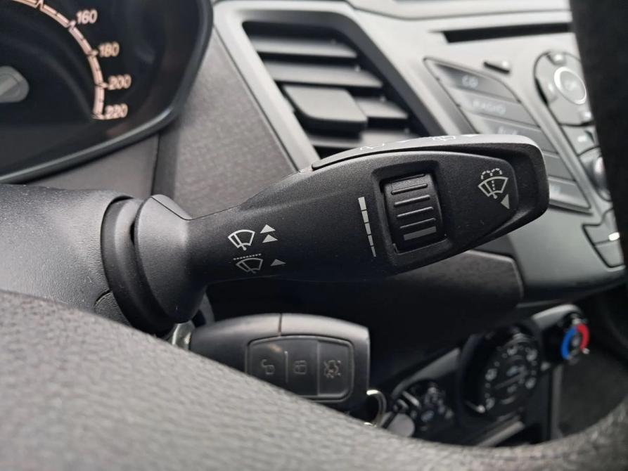 Ford Fiesta Mk6 Рестайлинг Санкт-Петербург  - изображение 13