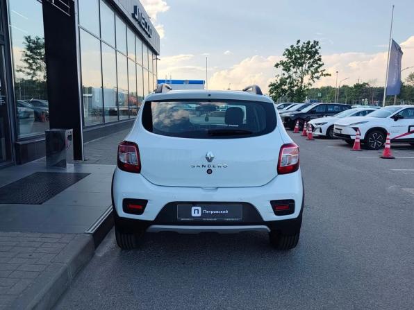 Renault Sandero II Рестайлинг с пробегом 2021 года, цена 1 450 000 рублей, 27370 км, хэтчбек, Автокод Объявления
