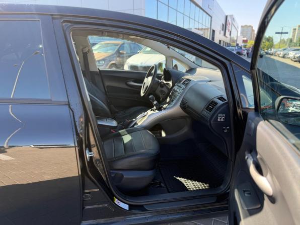 Toyota Auris I с пробегом 2007 года, цена 750 000 рублей, 262628 км, хэтчбек, Автокод Объявления