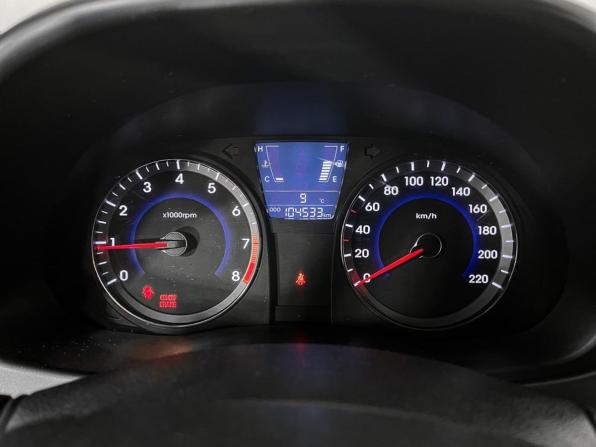 Hyundai Solaris I с пробегом 2012 года, цена 804 000 рублей, 104371 км, седан, Автокод Объявления