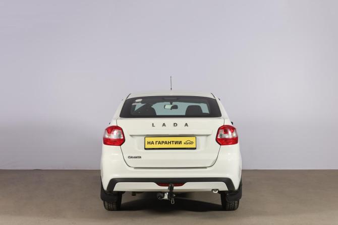 Lada (ВАЗ) Granta I Рестайлинг с пробегом 2021 года, цена 939 000 рублей, 38148 км, лифтбек, Автокод Объявления