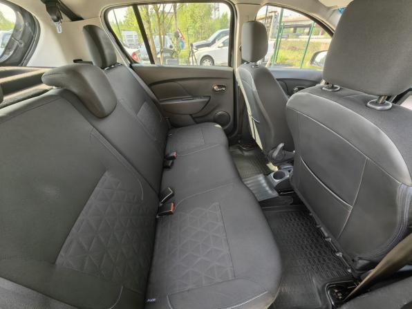 Renault Sandero II с пробегом 2015 года, цена 969 000 рублей, 116000 км, хэтчбек, Автокод Объявления
