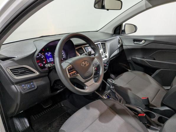 Hyundai Solaris II Рестайлинг с пробегом 2022 года, цена 1 755 000 рублей, 51771 км, седан, Автокод Объявления