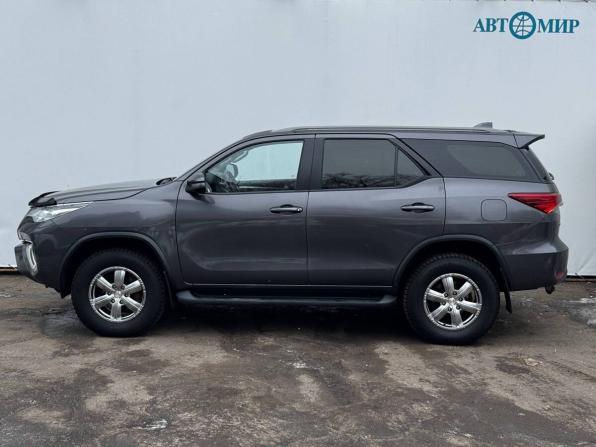 Toyota Fortuner II с пробегом 2018 года, цена 2 940 000 рублей, 215000 км, внедорожник, Автокод Объявления