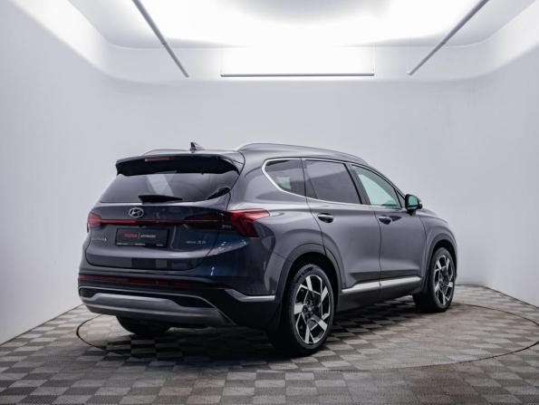 Hyundai Santa Fe IV Рестайлинг с пробегом 2022 года, цена 4 464 000 рублей, 44104 км, внедорожник, Автокод Объявления