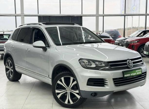 Volkswagen Touareg II с пробегом 2010 года, цена 1 649 000 рублей, 300000 км, внедорожник, Автокод Объявления