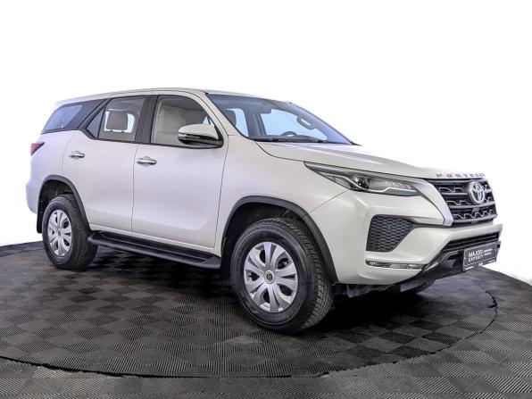 Toyota Fortuner II Рестайлинг с пробегом 2022 года, цена 4 750 000 рублей, 23478 км, внедорожник, Автокод Объявления