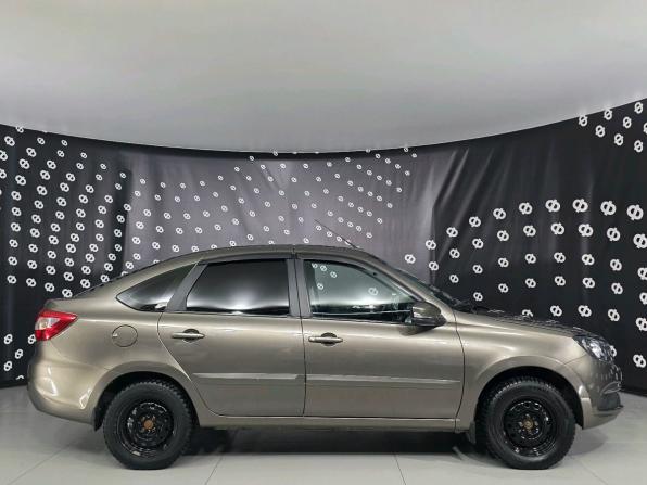 Lada (ВАЗ) Granta I Рестайлинг с пробегом 2022 года, цена 709 000 рублей, 57251 км, лифтбек, Автокод Объявления