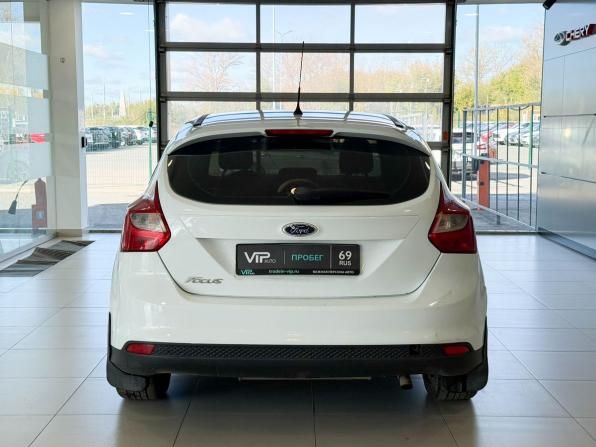 Ford Focus III с пробегом 2013 года, цена 675 000 рублей, 242194 км, хэтчбек, Автокод Объявления