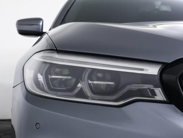 BMW 5 серии VII (G30/G31/G38) с пробегом 2018 года, цена 4 098 000 рублей, 128077 км, седан, Автокод Объявления