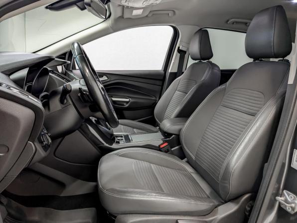 Ford Kuga II Рестайлинг с пробегом 2018 года, цена 1 750 000 рублей, 103949 км, внедорожник, Автокод Объявления