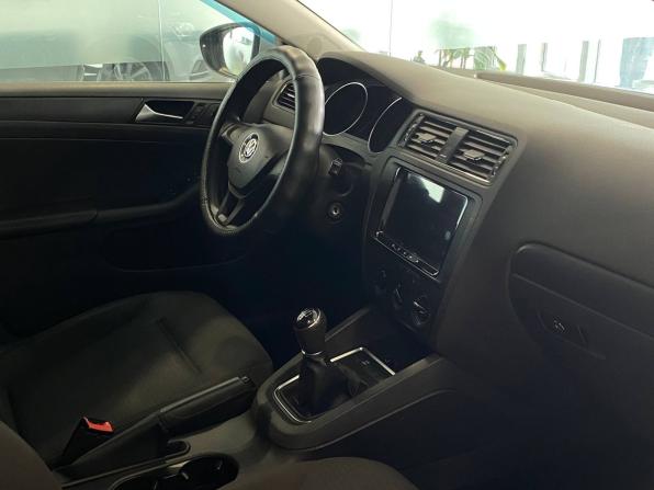 Volkswagen Jetta VI Рестайлинг с пробегом 2015 года, цена 1 175 000 рублей, 181104 км, седан, Автокод Объявления