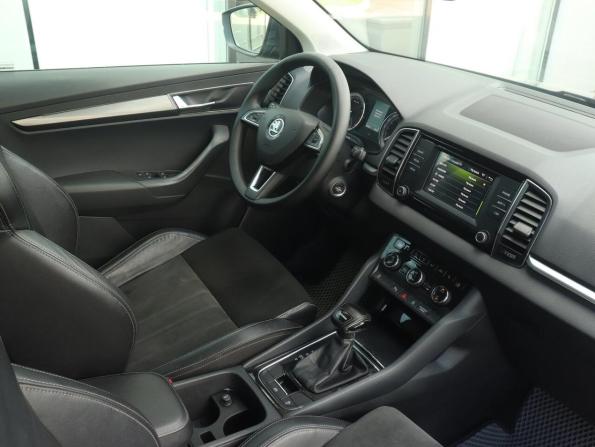 Skoda Karoq I с пробегом 2020 года, цена 2 197 000 рублей, 132522 км, внедорожник, Автокод Объявления