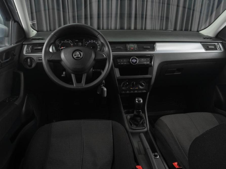 Skoda Rapid I Рестайлинг Тюмень  - изображение 6