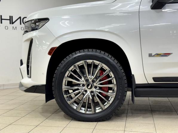 Cadillac Escalade-V I с пробегом 2022 года, цена 15 990 000 рублей, 19127 км, внедорожник, Автокод Объявления