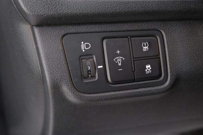 Hyundai Solaris II Рестайлинг с пробегом 2022 года, цена 1 479 000 рублей, 125000 км, седан, Автокод Объявления
