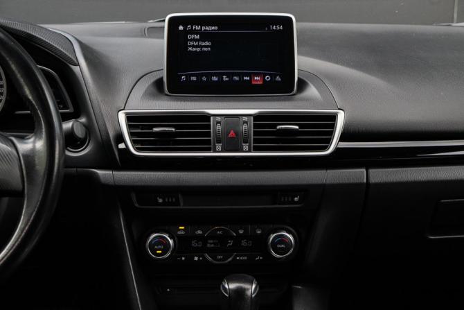 Mazda 3 III (BM) с пробегом 2014 года, цена 1 490 000 рублей, 131000 км, седан, Автокод Объявления
