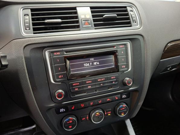 Volkswagen Jetta VI Рестайлинг с пробегом 2015 года, цена 1 189 000 рублей, 134256 км, седан, Автокод Объявления