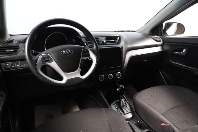 Kia Rio III Рестайлинг с пробегом 2016 года, цена 869 000 рублей, 276000 км, седан, Автокод Объявления