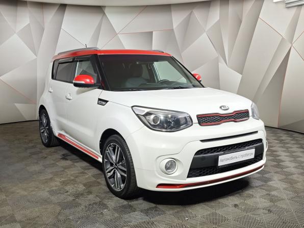 Kia Soul II Рестайлинг с пробегом 2018 года, цена 1 598 000 рублей, 62664 км, хэтчбек, Автокод Объявления